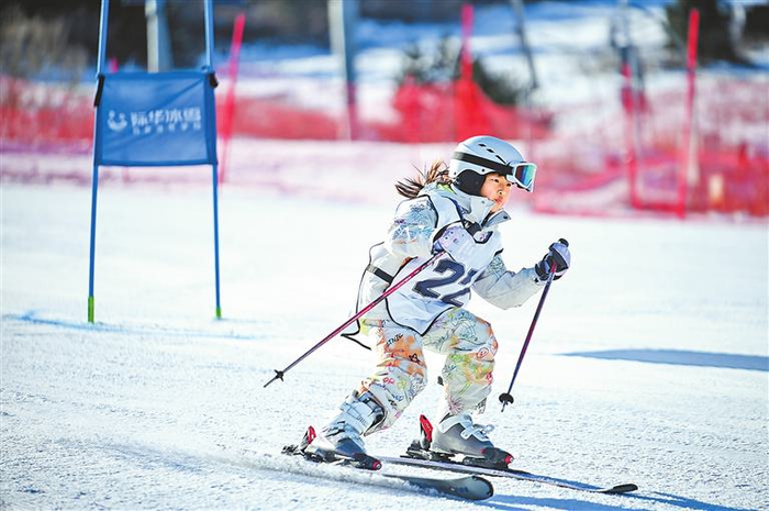 登录入口-河南滑雪少年嵩顶“阅兵”|河南省|滑雪锦标赛|锦标赛|高山滑雪|单板滑雪_新浪体育_新浪新闻